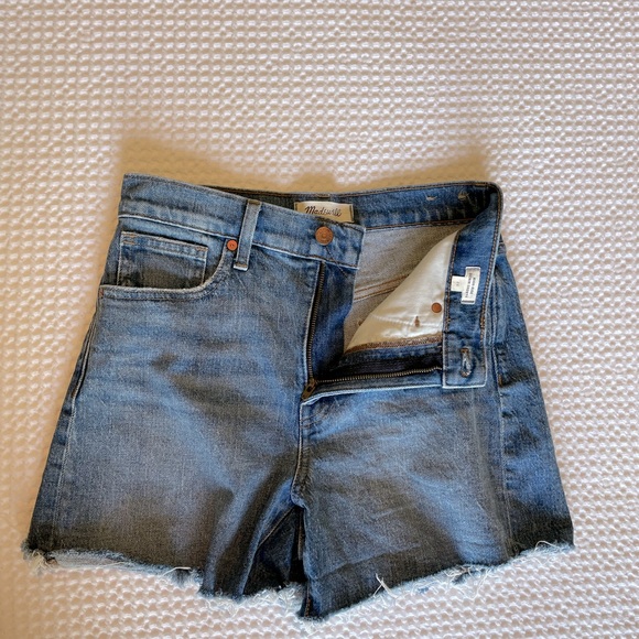 Madewell High-Rise Denim Shorts - Picture 2 of 4